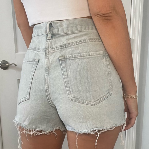 ultra high rise vintage distressed denim short - Picture 3 of 8